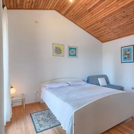 Appartamento Mariza-2 By Interhome Vinež