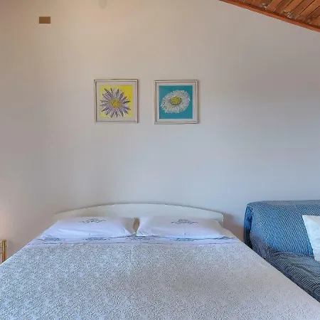 Appartamento Mariza-2 By Interhome *