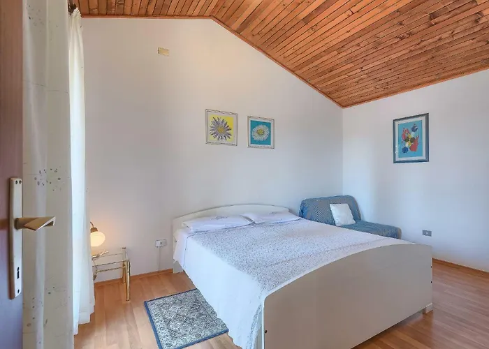 Lejlighed Mariza-2 By Interhome Vinež