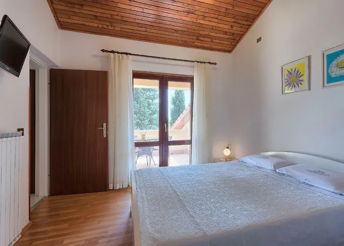 Appartement Mariza-2 By Interhome Vinež