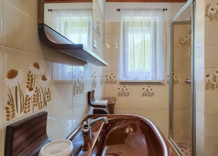 Mariza-2 By Interhome Vinež